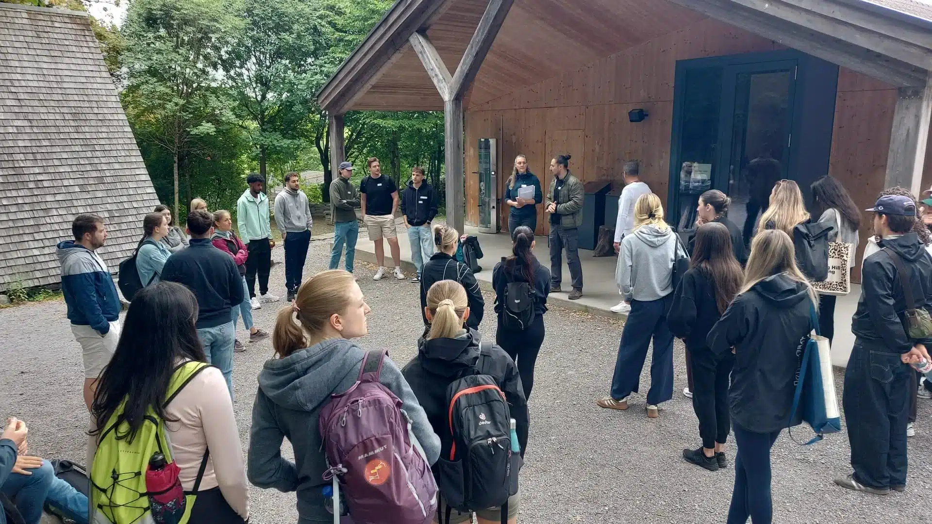 Fast 200 Studierende der BVS St. Gallen an den Outdoor-Tagen 2026